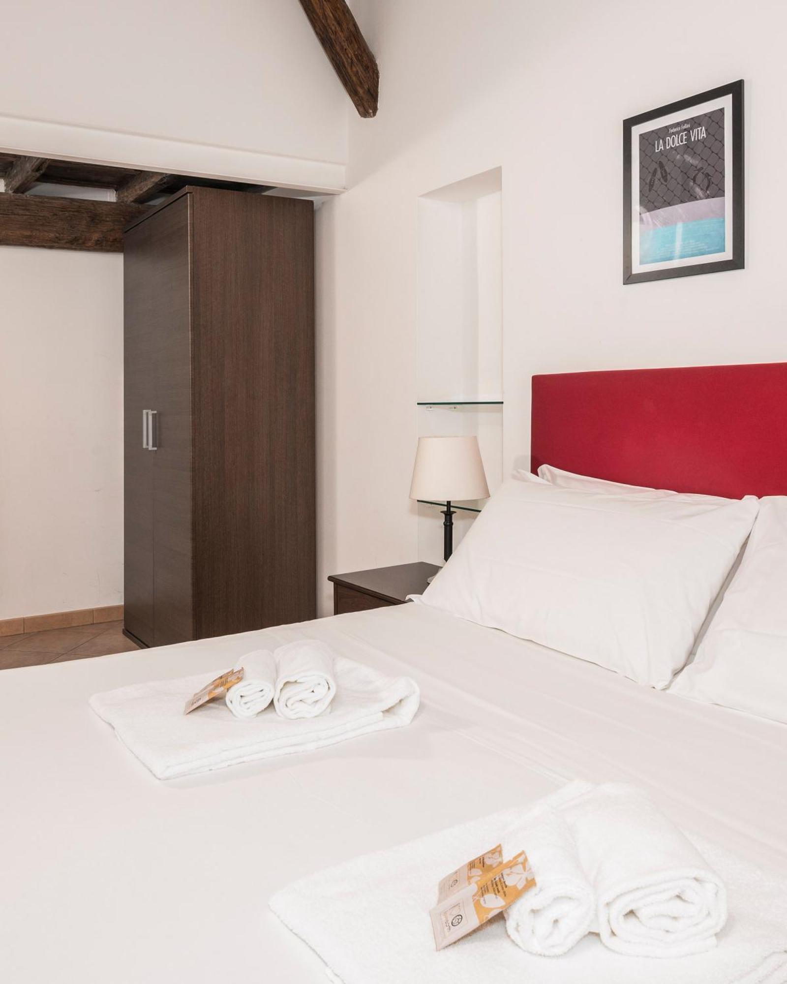 Suites Campo De' Fiori - Zen18-19-20 روما المظهر الخارجي الصورة
